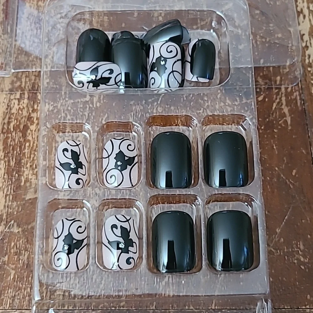 2/$16 Black Butterfly Glitter Press On Nails